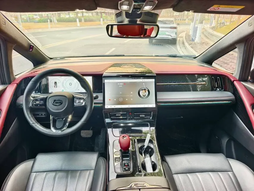 2023 GAC Trumpchi M8 2.0T 190HP L4 E-CVT Hybrid,autocango,china used car exporter,china ev exporter,chinese used car exporter,chinese used ev exporter