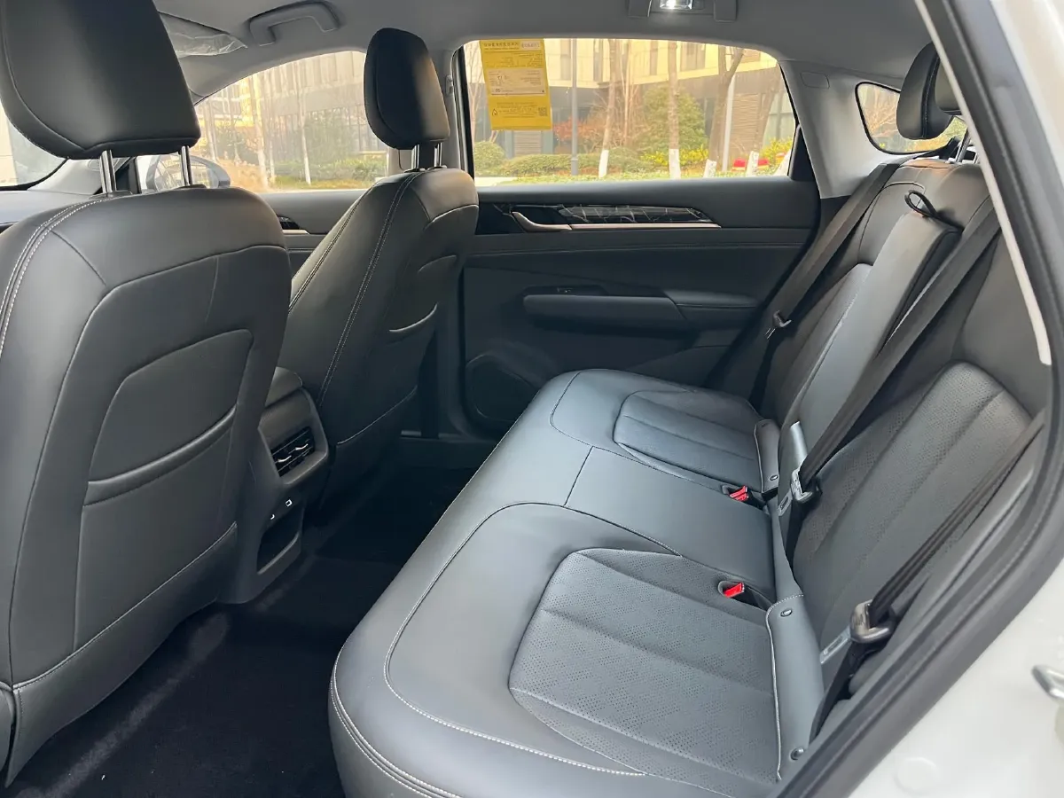 2025 WuLing XingGuang 1.5L 106HP L4 E-CVT PHEV,autocango,china used car exporter,china ev exporter,chinese used car exporter,chinese used ev exporter