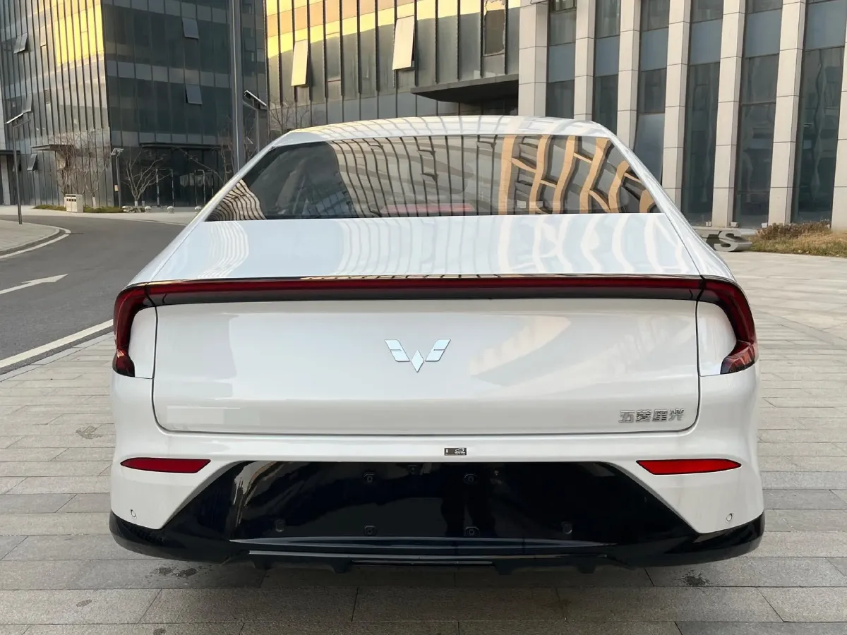 2025 WuLing XingGuang 1.5L 106HP L4 E-CVT PHEV,autocango,china used car exporter,china ev exporter,chinese used car exporter,chinese used ev exporter