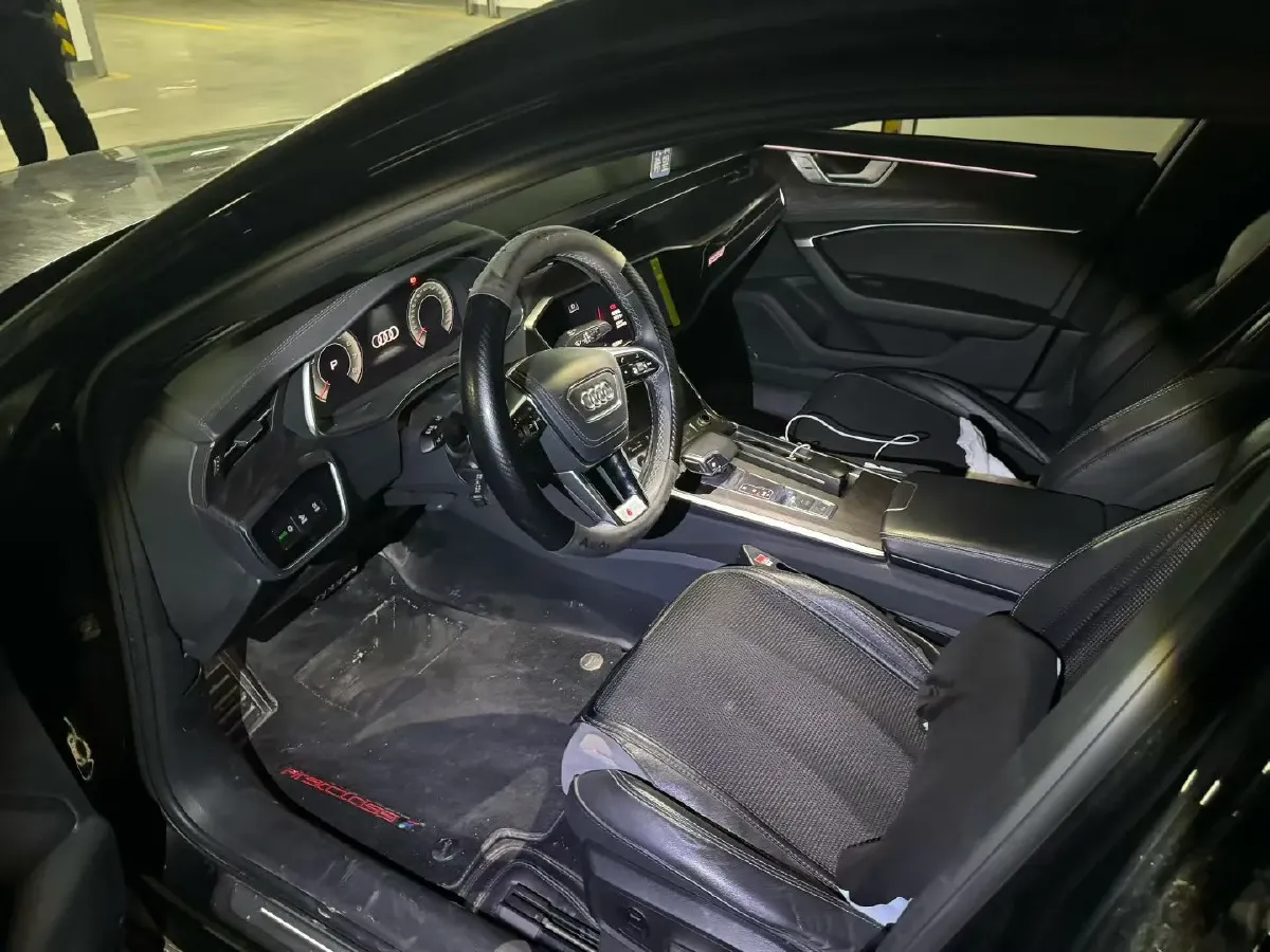 2024 Geely Monjaro 2.0T 238HP L4 8AT,autocango,china used car exporter,china ev exporter,chinese used car exporter,chinese used ev exporter