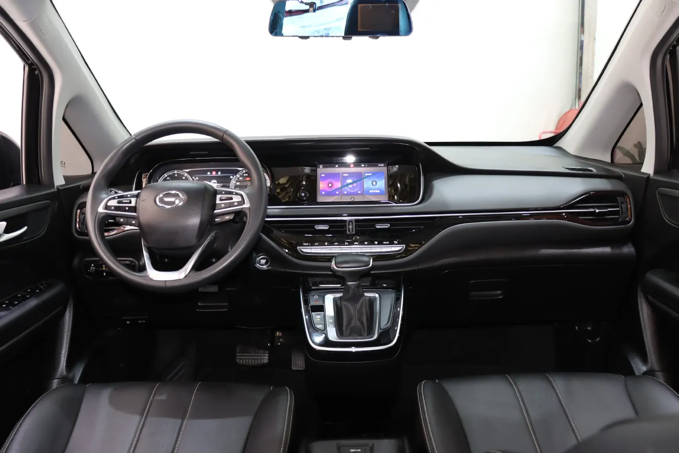 2021 GAC Trumpchi M6 1.5T 169HP L4 7DCT,autocango,china used car exporter,china ev exporter,chinese used car exporter,chinese used ev exporter