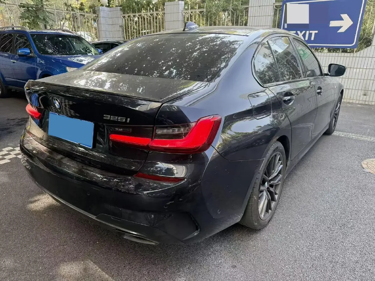2021 BMW 3 Series 2.0T 184HP L4 8AT,autocango,china used car exporter,china ev exporter,chinese used car exporter,chinese used ev exporter
