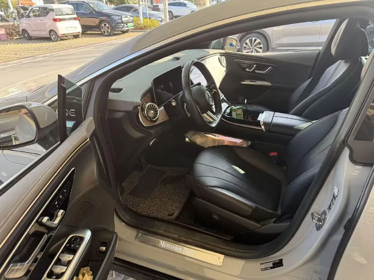 2022 Mercedes-Benz EQE Class BEV 96.1KWH,autocango,china used car exporter,china ev exporter,chinese used car exporter,chinese used ev exporter