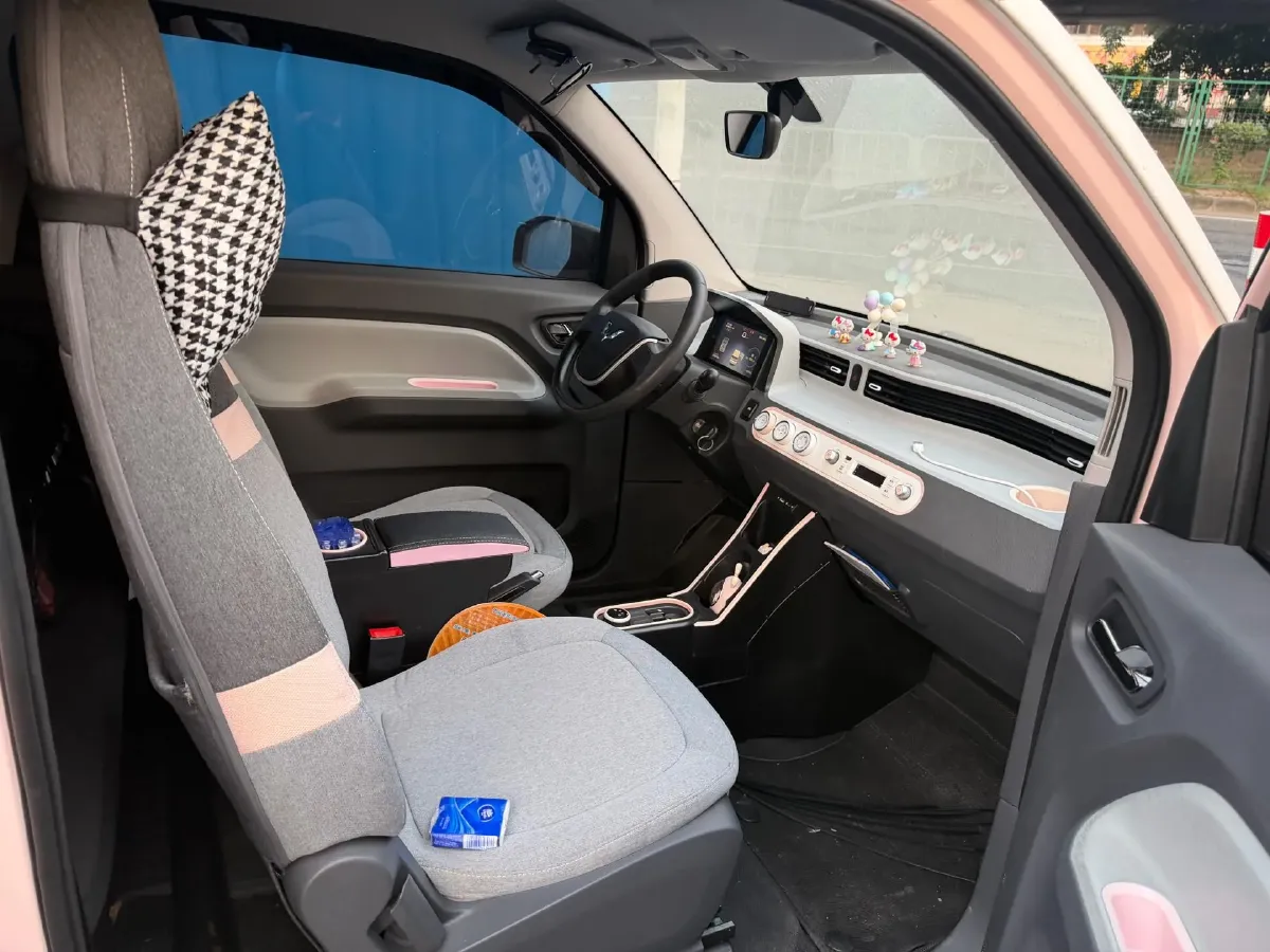 2021 WuLing HongGuang MINI EV BEV 9.3KWH,autocango,china used car exporter,china ev exporter,chinese used car exporter,chinese used ev exporter