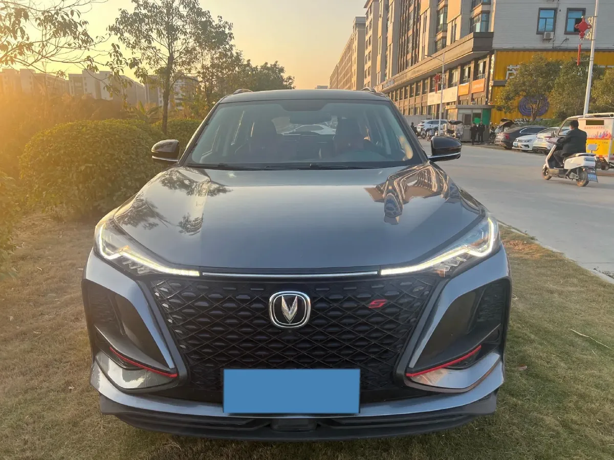 2020 ChangAn CS75 Plus 1.5T 178HP L4 6AT,autocango,china used car exporter,china ev exporter,chinese used car exporter,chinese used ev exporter
