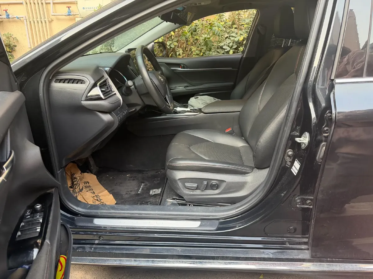 2023 Toyota Camry 2.0L 177HP L4 CVT,autocango,china used car exporter,china ev exporter,chinese used car exporter,chinese used ev exporter