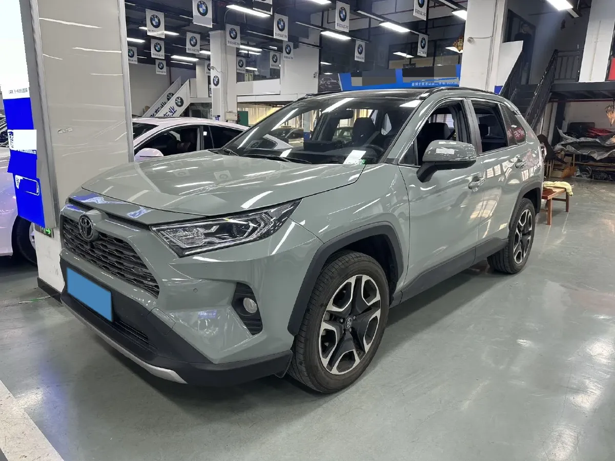 2022 Toyota RAV4 2.0L 171HP L4 CVT,autocango,china used car exporter,china ev exporter,chinese used car exporter,chinese used ev exporter