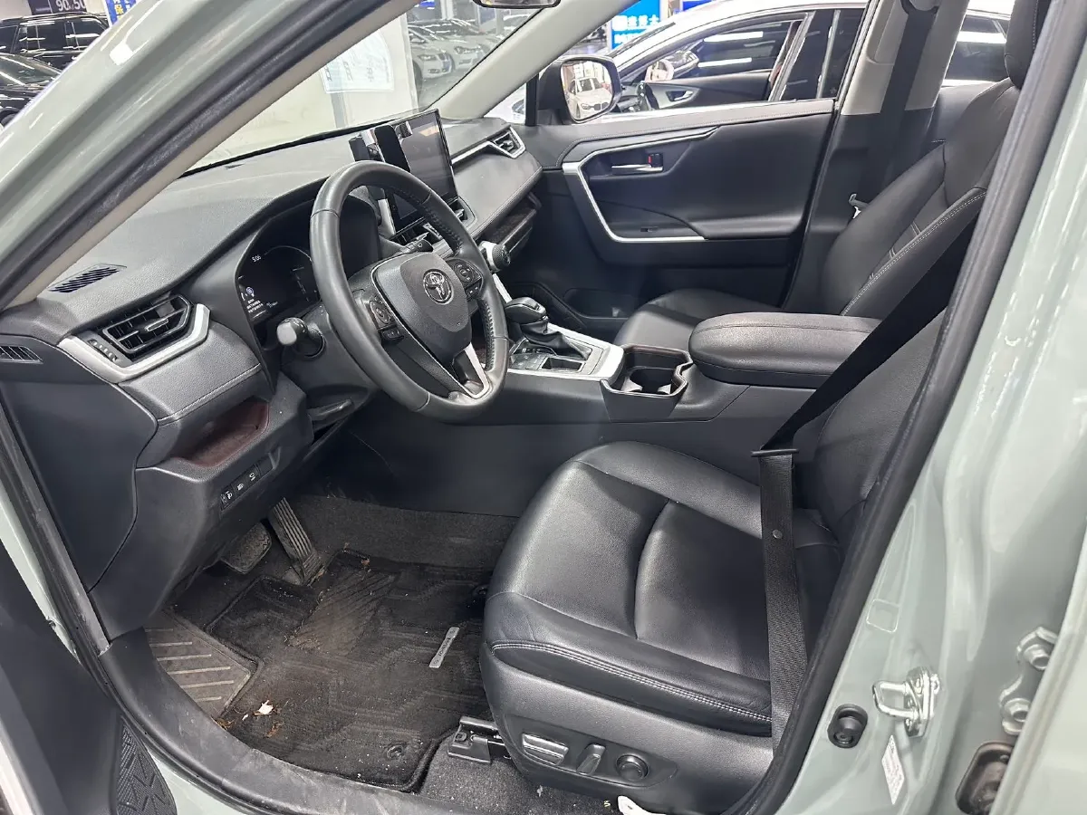 2022 Toyota RAV4 2.0L 171HP L4 CVT,autocango,china used car exporter,china ev exporter,chinese used car exporter,chinese used ev exporter