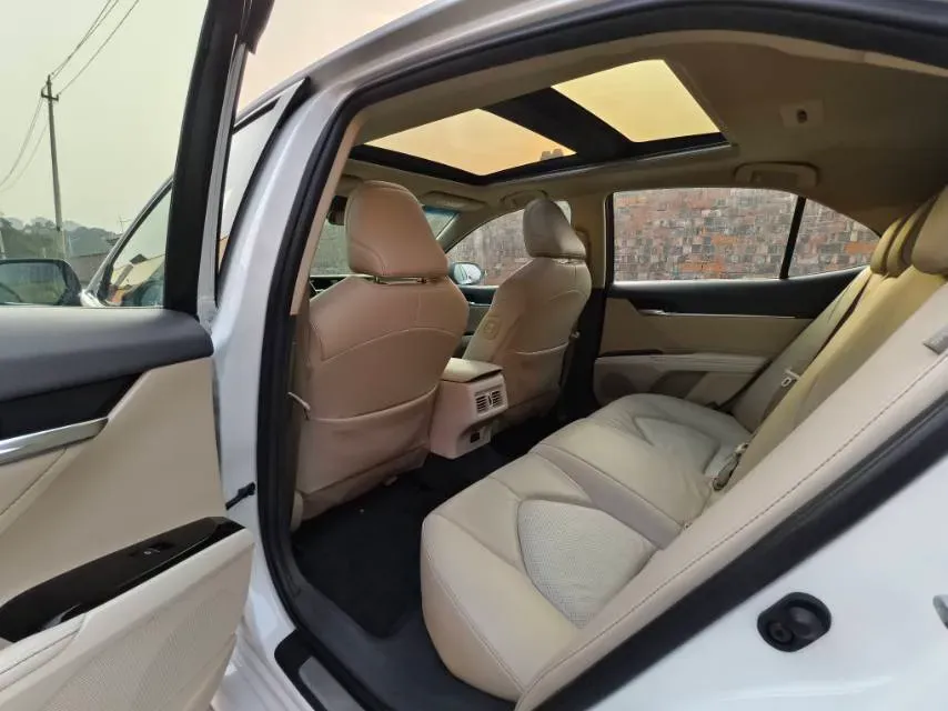 2018 Toyota Camry 2.5L 209HP L4 8AT,autocango,china used car exporter,china ev exporter,chinese used car exporter,chinese used ev exporter