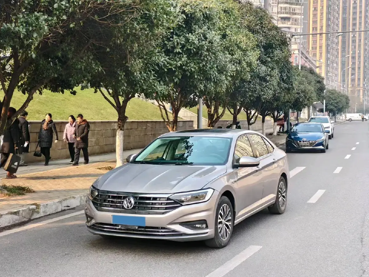 2020 Volkswagen Sagitar 1.4T 150HP L4 7DCT