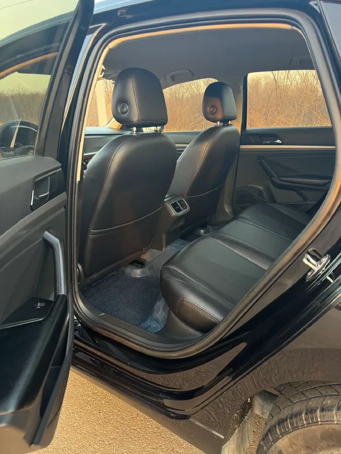 2018 Volkswagen Lavida 1.2T 116HP L4 7DCT,autocango,china used car exporter,china ev exporter,chinese used car exporter,chinese used ev exporter