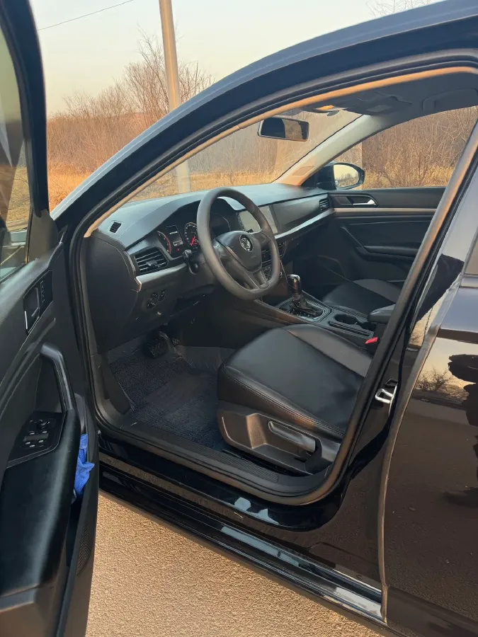 2018 Volkswagen Lavida 1.2T 116HP L4 7DCT,autocango,china used car exporter,china ev exporter,chinese used car exporter,chinese used ev exporter