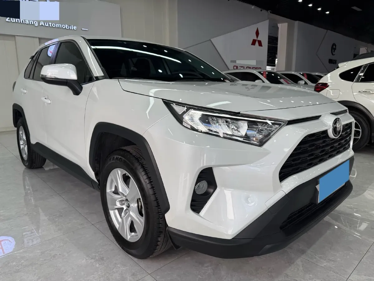 2024 Toyota RAV4 2.0L 171HP L4 CVT,autocango,china used car exporter,china ev exporter,chinese used car exporter,chinese used ev exporter