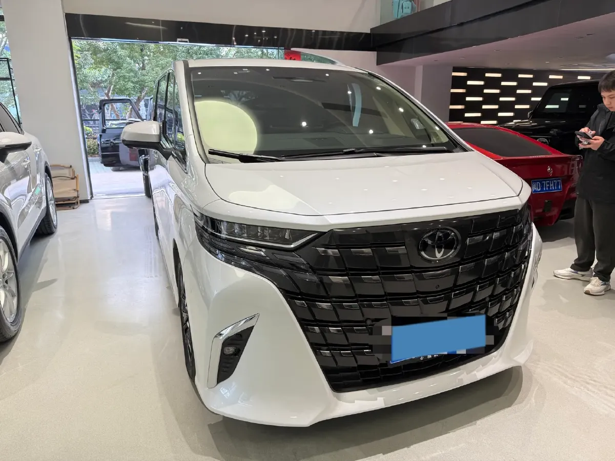 2024 Toyota Alphard 2.5L 190HP L4 E-CVT Hybrid,autocango,china used car exporter,china ev exporter,chinese used car exporter,chinese used ev exporter