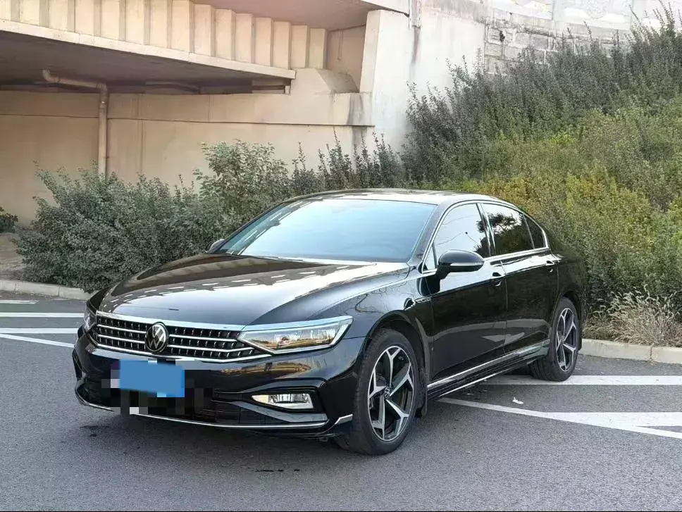 2023 Volkswagen Magotan 2.0T 186HP L4 7DCT