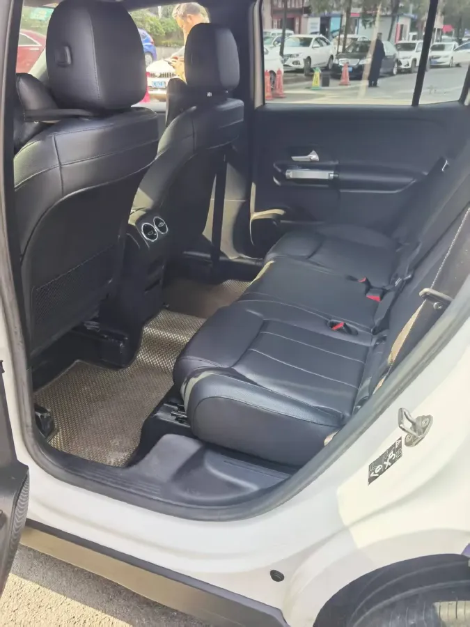 2020 Mercedes-Benz GLB Class 1.3T 136HP L4 7DCT,autocango,china used car exporter,china ev exporter,chinese used car exporter,chinese used ev exporter