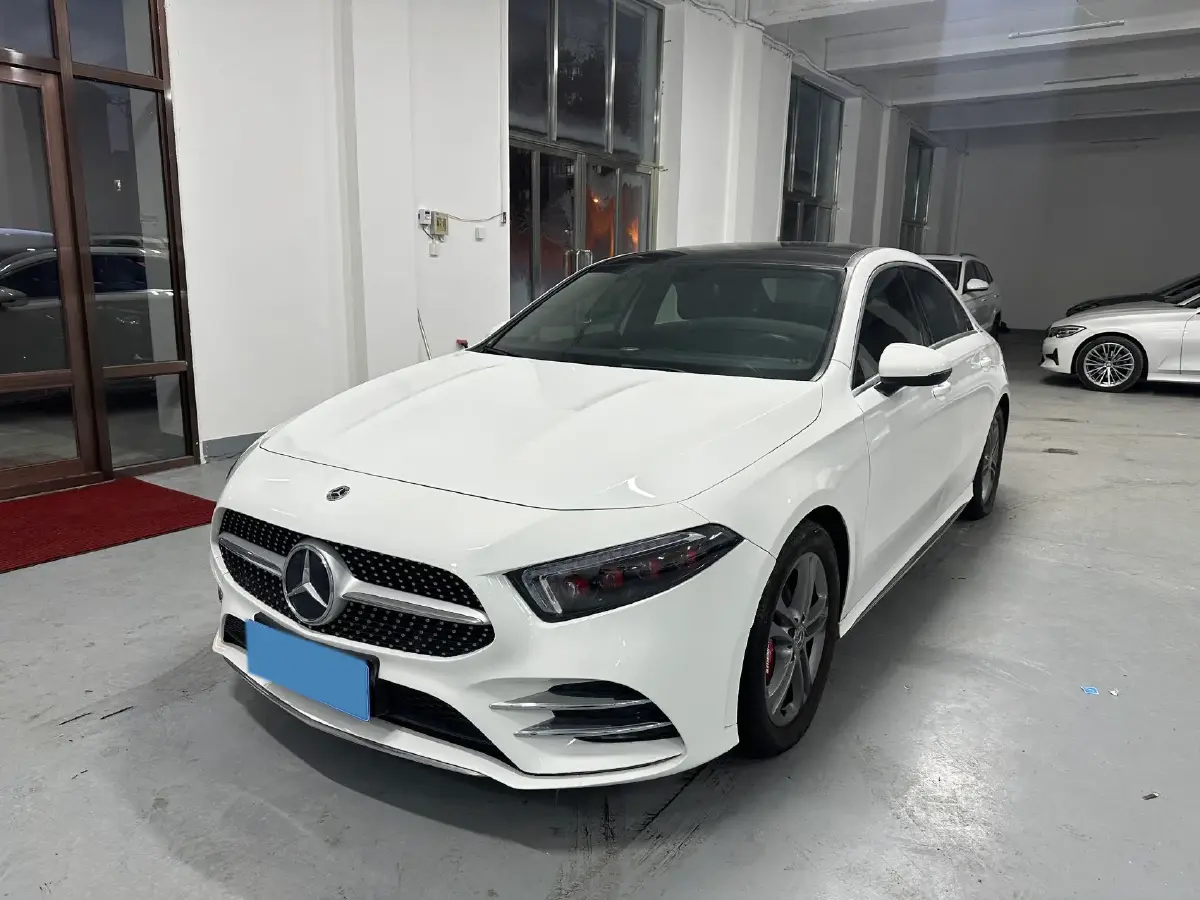 2022 Mercedes-Benz A Class 1.3T 136HP L4 7DCT