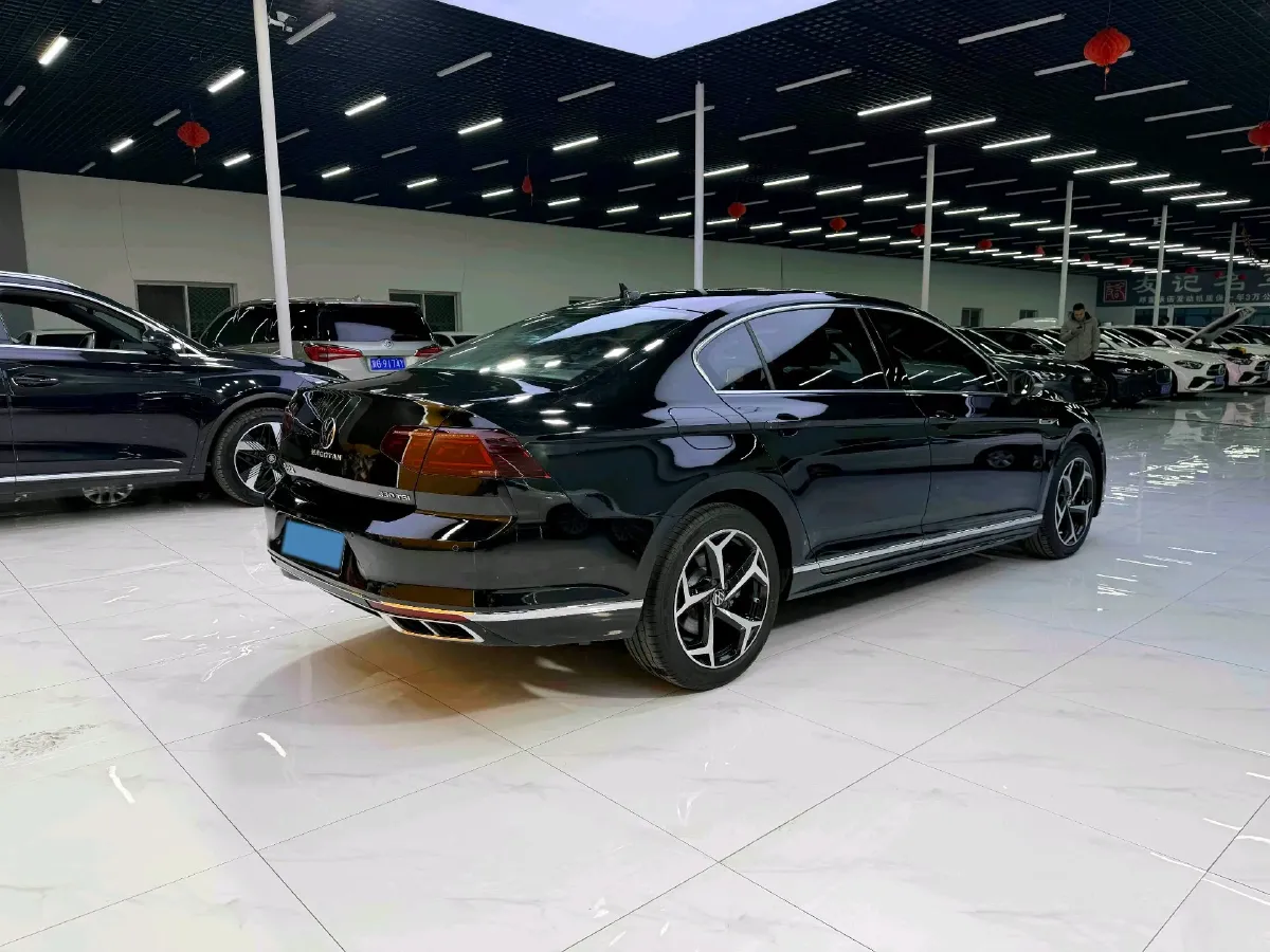 2023 Volkswagen Magotan 2.0T 186HP L4 7DCT,autocango,china used car exporter,china ev exporter,chinese used car exporter,chinese used ev exporter