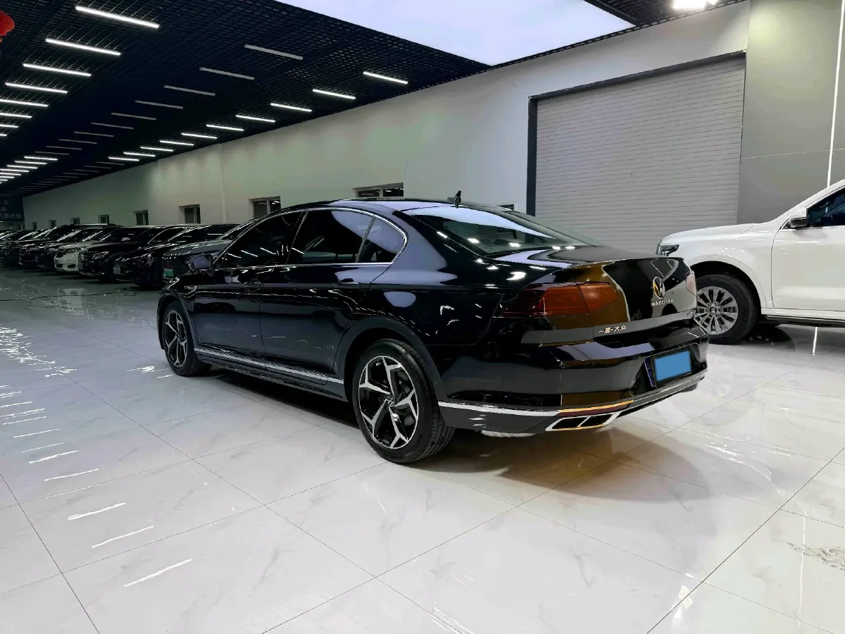 2023 Volkswagen Magotan 2.0T 186HP L4 7DCT,autocango,china used car exporter,china ev exporter,chinese used car exporter,chinese used ev exporter