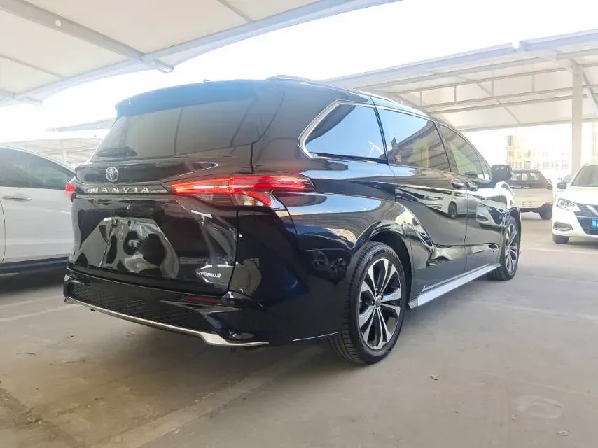 2023 Toyota Granvia 2.5L 189HP L4 E-CVT Hybrid,autocango,china used car exporter,china ev exporter,chinese used car exporter,chinese used ev exporter