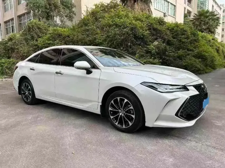 2022 Toyota Avalon 2.5L 209HP L4 8AT,autocango,china used car exporter,china ev exporter,chinese used car exporter,chinese used ev exporter