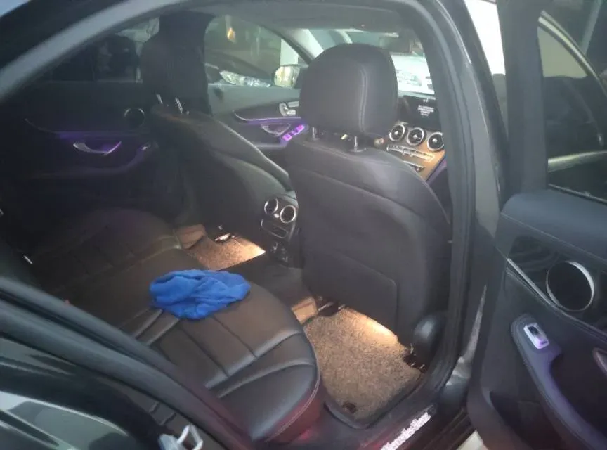 2020 Mercedes-Benz C Class 1.5T 184HP L4 9AT,autocango,china used car exporter,china ev exporter,chinese used car exporter,chinese used ev exporter