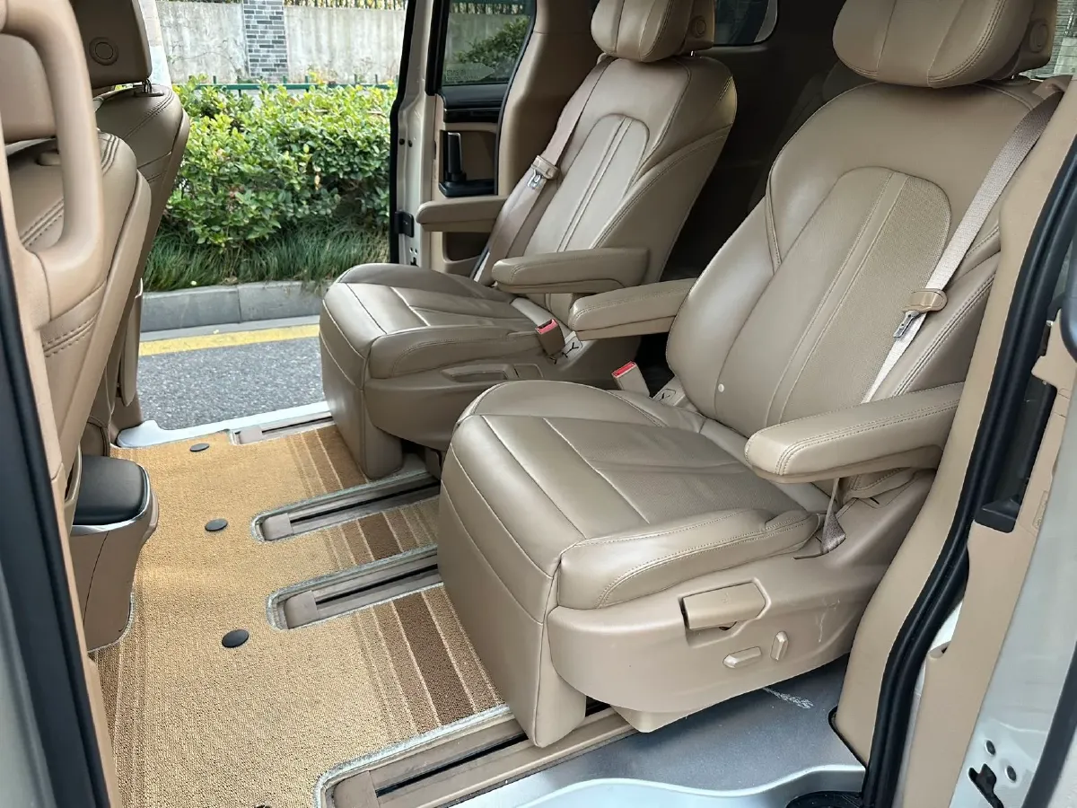 2018 Buick GL8 2.0T 260HP L4 6AT,autocango,china used car exporter,china ev exporter,chinese used car exporter,chinese used ev exporter