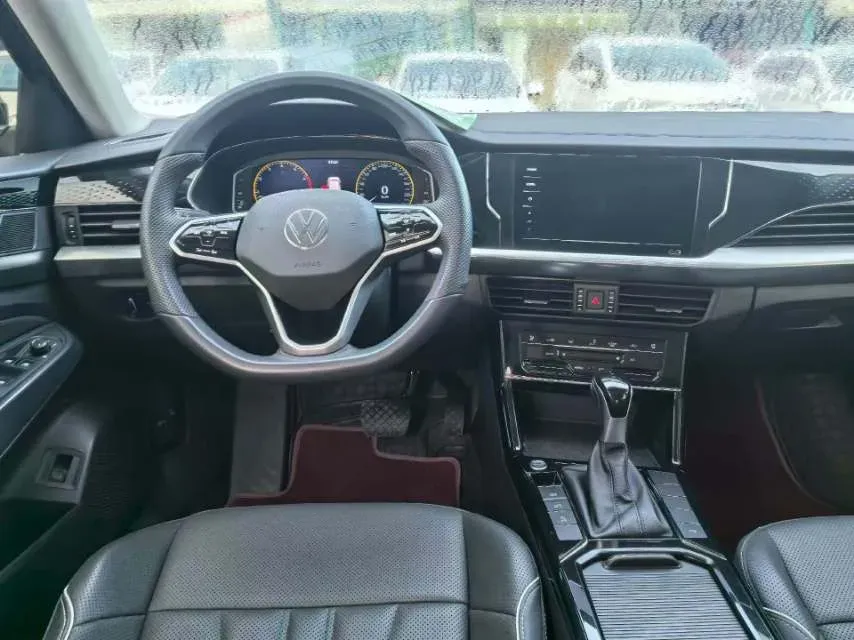 2024 Volkswagen Passat 2.0T 186HP L4 7DCT,autocango,china used car exporter,china ev exporter,chinese used car exporter,chinese used ev exporter