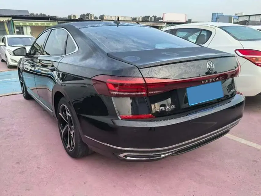 2024 Volkswagen Passat 2.0T 186HP L4 7DCT,autocango,china used car exporter,china ev exporter,chinese used car exporter,chinese used ev exporter