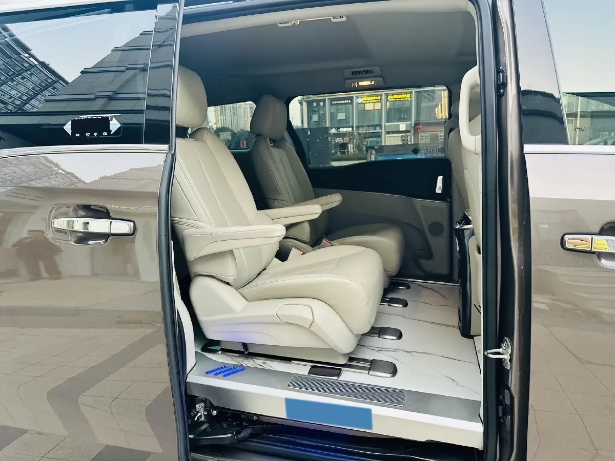 2022 Buick GL8 2.0T 237HP L4 9AT,autocango,china used car exporter,china ev exporter,chinese used car exporter,chinese used ev exporter