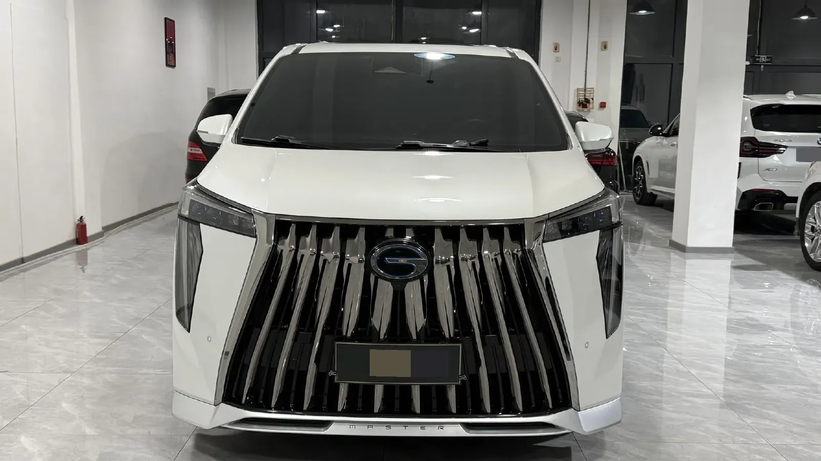 2023 GAC Trumpchi M8 2.0T 190HP L4 E-CVT Hybrid,autocango,china used car exporter,china ev exporter,chinese used car exporter,chinese used ev exporter