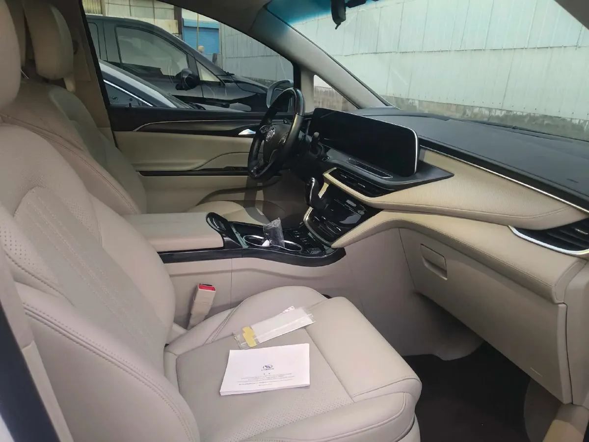 2022 Buick GL8 2.0T 237HP L4 9AT,autocango,china used car exporter,china ev exporter,chinese used car exporter,chinese used ev exporter