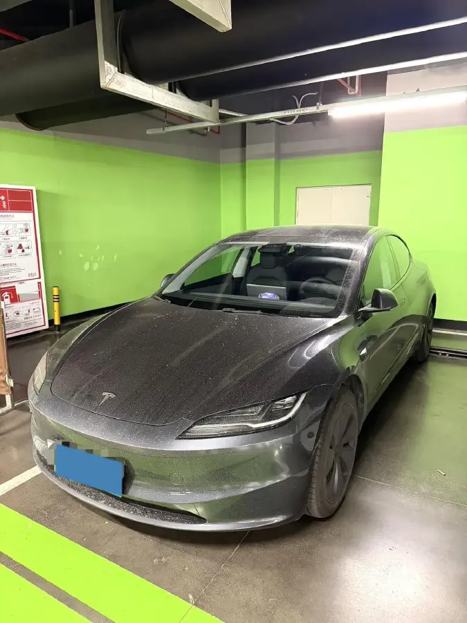 2025 Tesla Model 3 BEV 62.5KWH