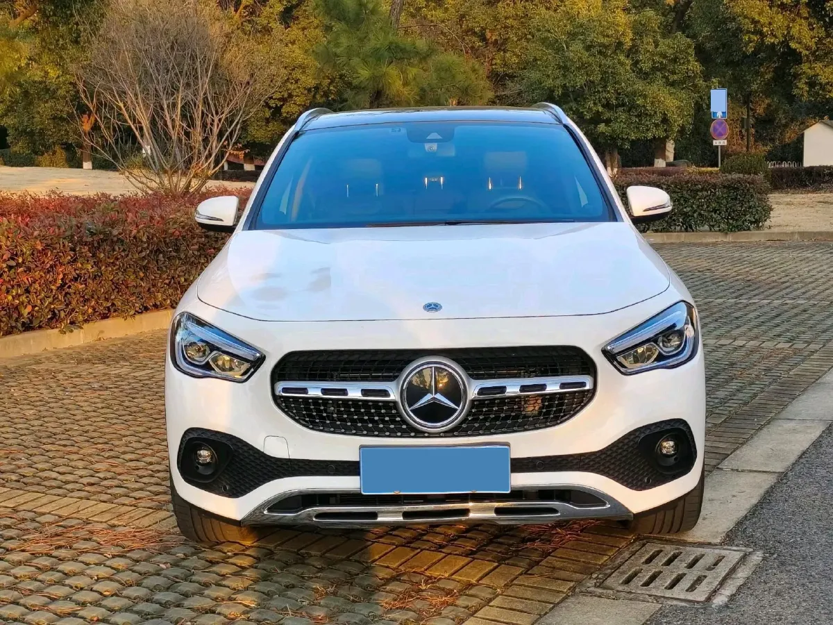 2023 Mercedes-Benz GLA Class 1.3T 163HP L4 7DCT,autocango,china used car exporter,china ev exporter,chinese used car exporter,chinese used ev exporter