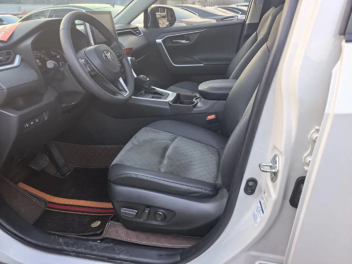 2022 Toyota RAV4 2.0L 171HP L4 CVT,autocango,china used car exporter,china ev exporter,chinese used car exporter,chinese used ev exporter