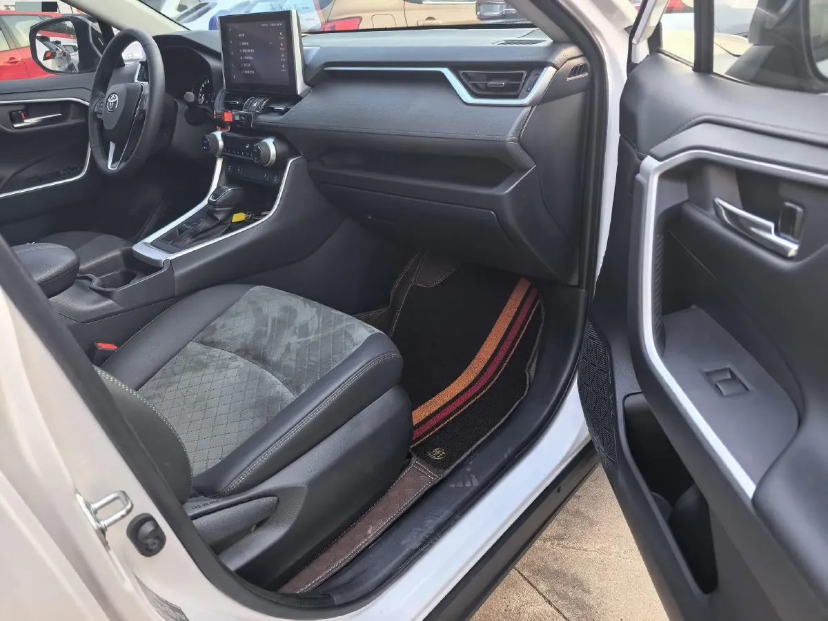 2022 Toyota RAV4 2.0L 171HP L4 CVT,autocango,china used car exporter,china ev exporter,chinese used car exporter,chinese used ev exporter