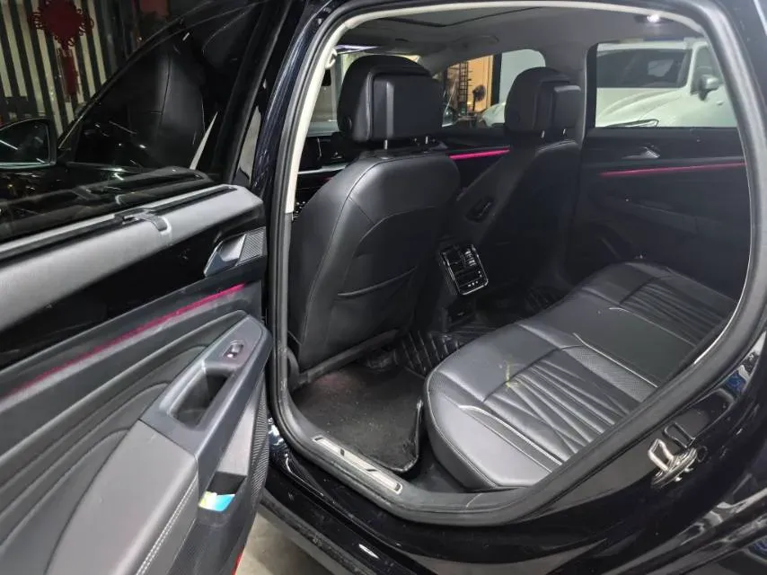 2023 Volkswagen Passat 2.0T 220HP L4 7DCT,autocango,china used car exporter,china ev exporter,chinese used car exporter,chinese used ev exporter