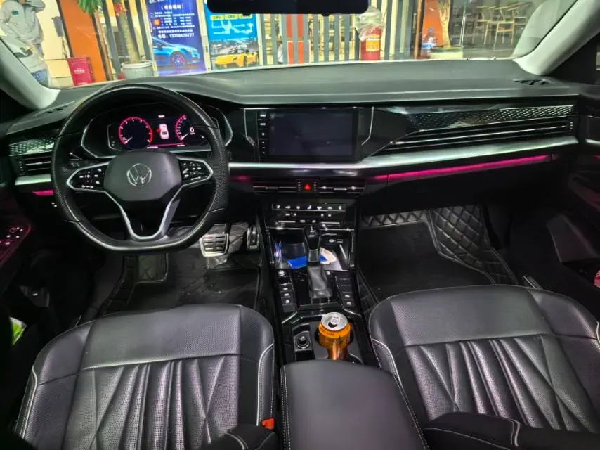 2023 Volkswagen Passat 2.0T 220HP L4 7DCT,autocango,china used car exporter,china ev exporter,chinese used car exporter,chinese used ev exporter