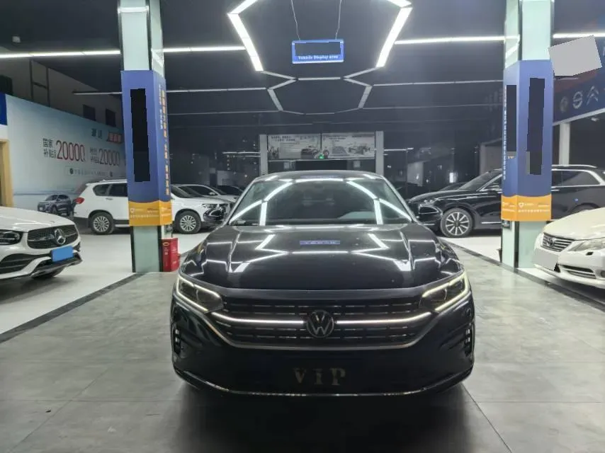 2023 Volkswagen Passat 2.0T 220HP L4 7DCT,autocango,china used car exporter,china ev exporter,chinese used car exporter,chinese used ev exporter