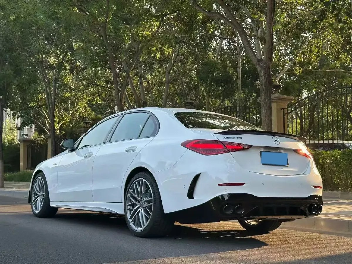 2024 Mercedes-Benz C AMG 2.0T 408HP L4 9AT,autocango,china used car exporter,china ev exporter,chinese used car exporter,chinese used ev exporter