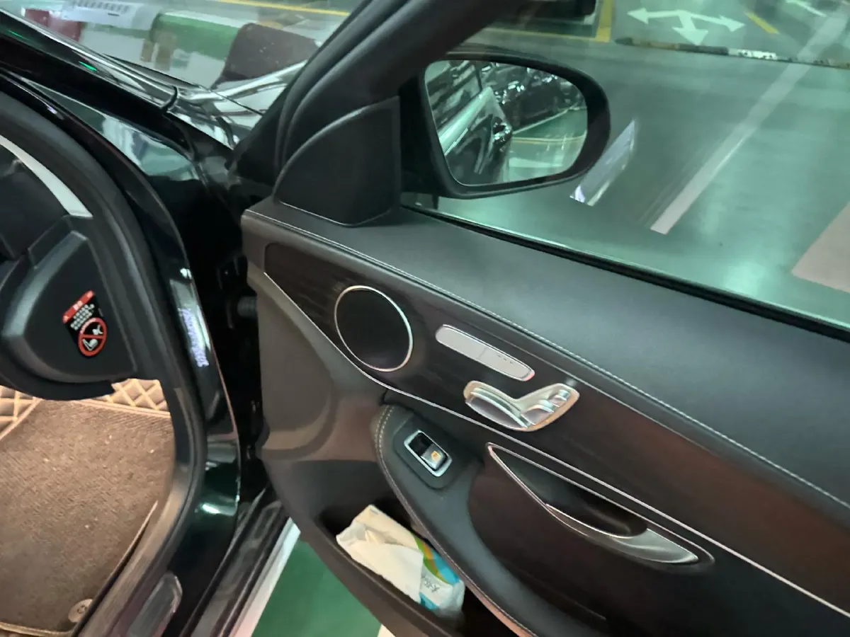 2021 Mercedes-Benz C Class 1.5T 184HP L4 9AT,autocango,china used car exporter,china ev exporter,chinese used car exporter,chinese used ev exporter