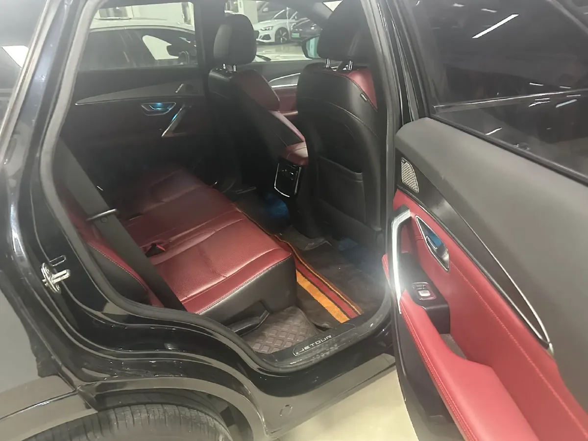 2021 Jetour X70 Plus 1.6T 197HP L4 7DCT,autocango,china used car exporter,china ev exporter,chinese used car exporter,chinese used ev exporter