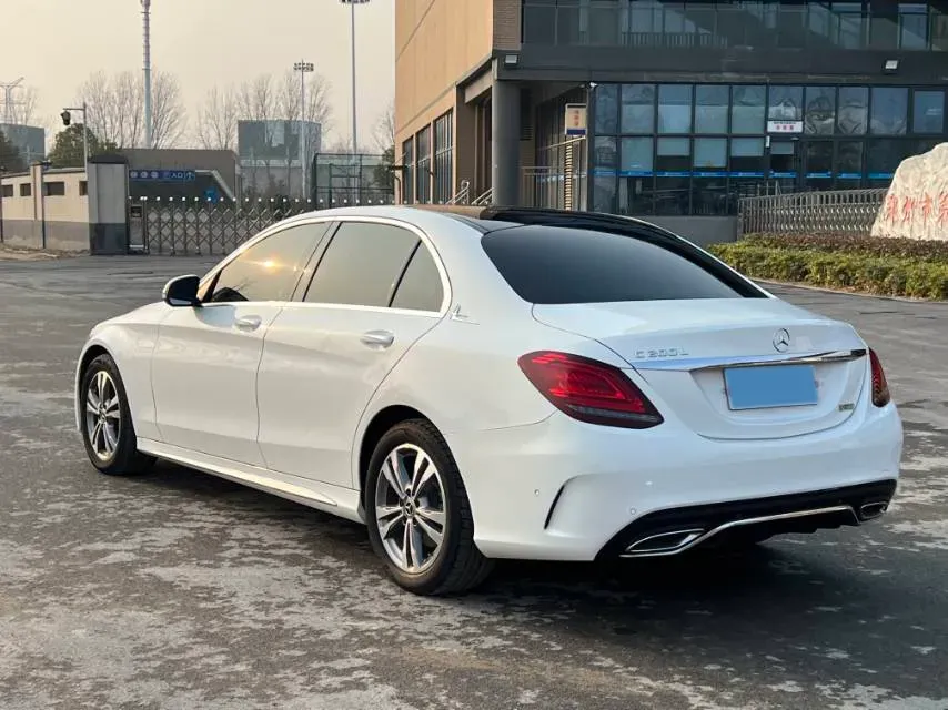 2021 Mercedes-Benz C Class 1.5T 156HP L4 9AT,autocango,china used car exporter,china ev exporter,chinese used car exporter,chinese used ev exporter