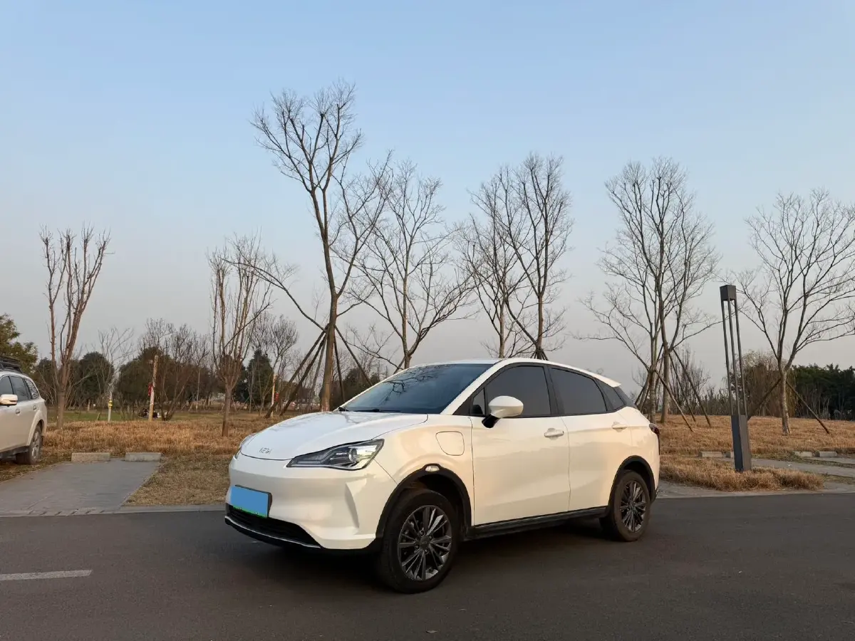 2023 Nissan Kicks 1.5L 122HP L4 CVT