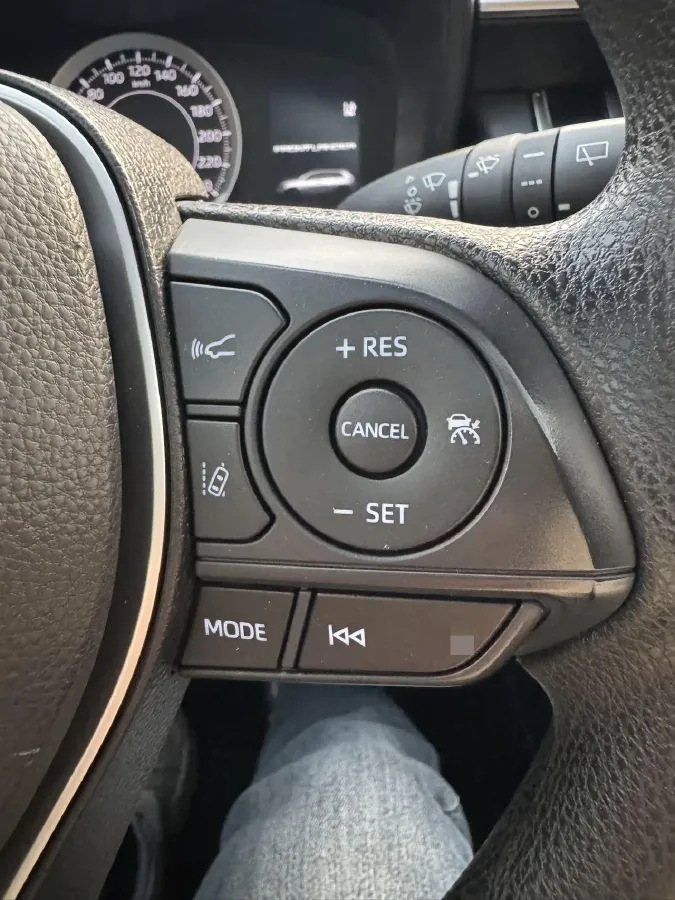 2023 Toyota Frontlander 2.0L 171HP L4 CVT,autocango,china used car exporter,china ev exporter,chinese used car exporter,chinese used ev exporter