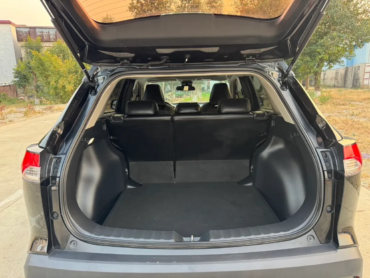 2023 Toyota Frontlander 2.0L 171HP L4 CVT,autocango,china used car exporter,china ev exporter,chinese used car exporter,chinese used ev exporter