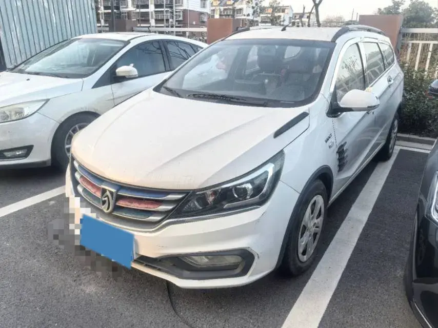 2017 BaoJun 310W 1.5L 112HP L4 6MT