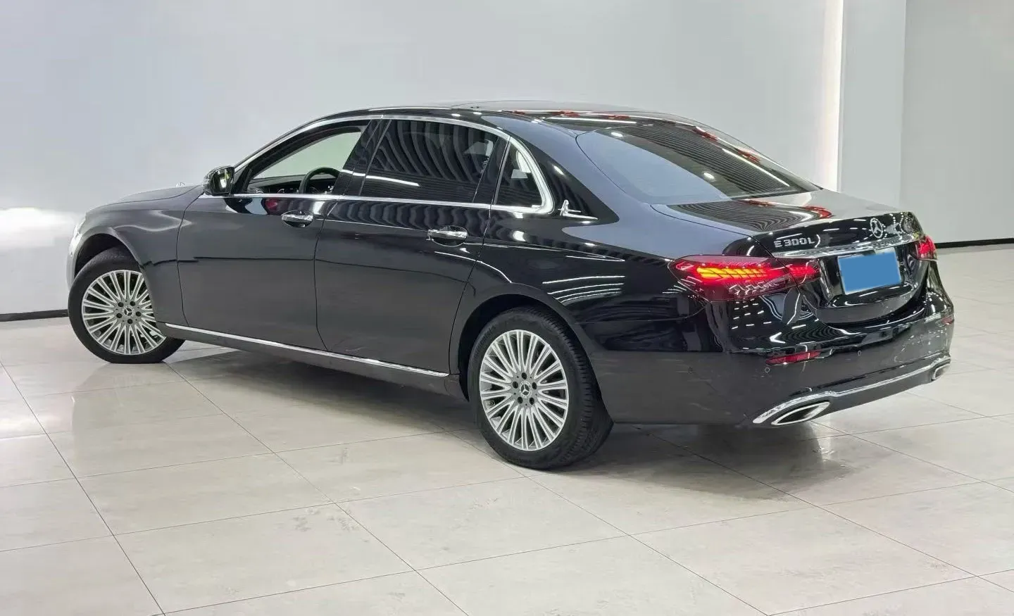 2022 Mercedes-Benz E Class 2.0T 258HP L4 9AT,autocango,china used car exporter,china ev exporter,chinese used car exporter,chinese used ev exporter