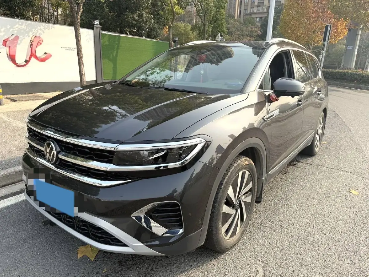 2022 Volkswagen Talagon 2.0T 220HP L4 7DCT