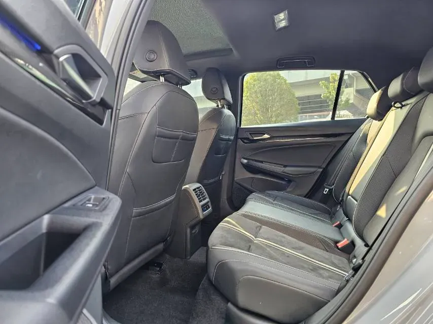 2021 Volkswagen Golf 1.4T 150HP L4 7DCT,autocango,china used car exporter,china ev exporter,chinese used car exporter,chinese used ev exporter